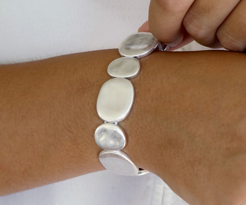 Pebble Silver Stretch Bracelet