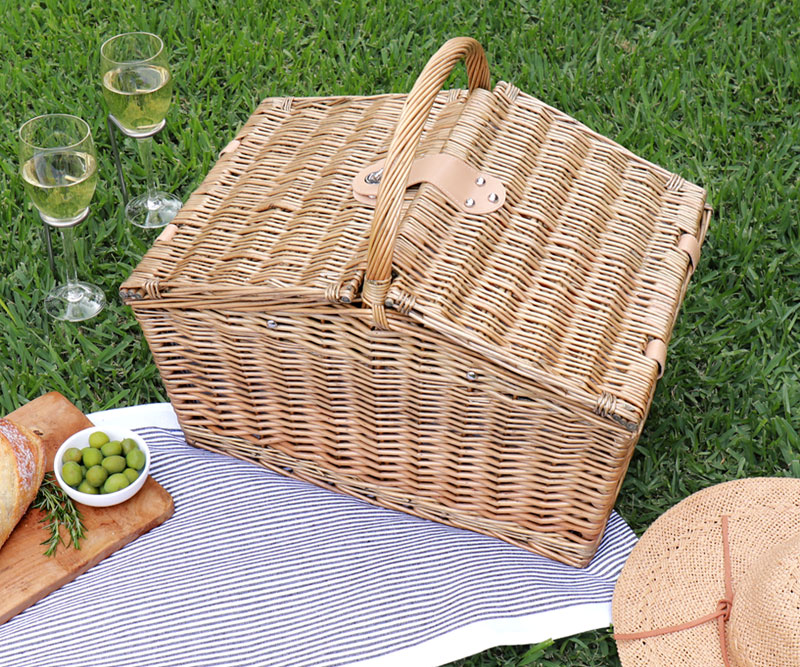 Picnic baskets rugs and outdoor entertaining. Quality products