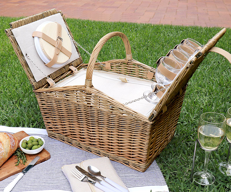 Picnic baskets rugs and outdoor entertaining. Quality products