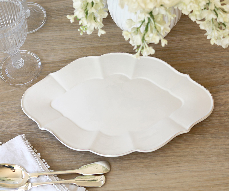 Tableware available online ships Australia wide.