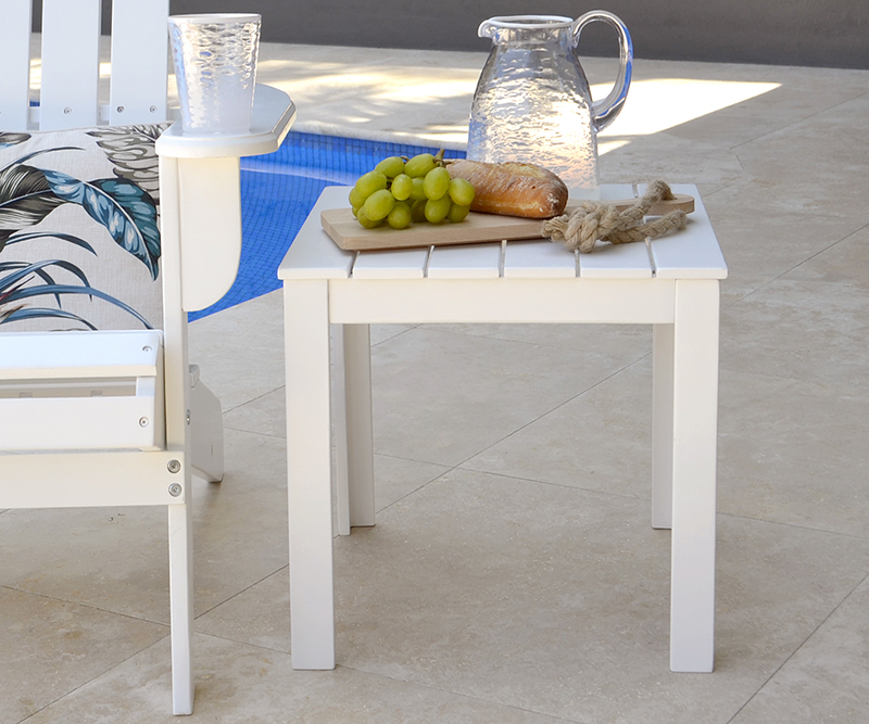 Picnic baskets rugs and outdoor entertaining. Quality products