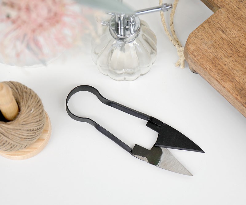 St Thomas Garden Snips Black - Vintage Scissors