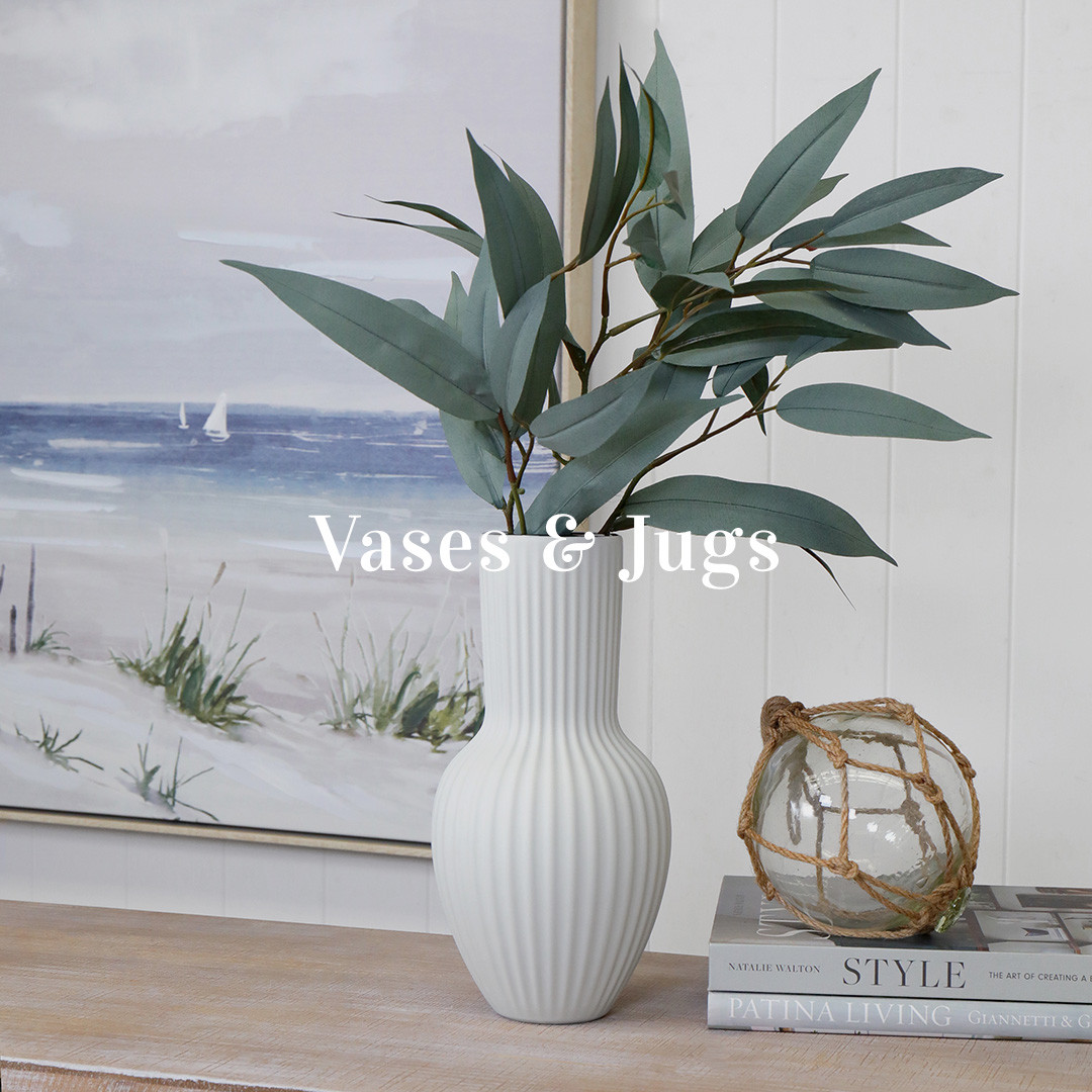 Elegant Simplicity: The Timeless Appeal of a White Vase in Modern Home Decor
