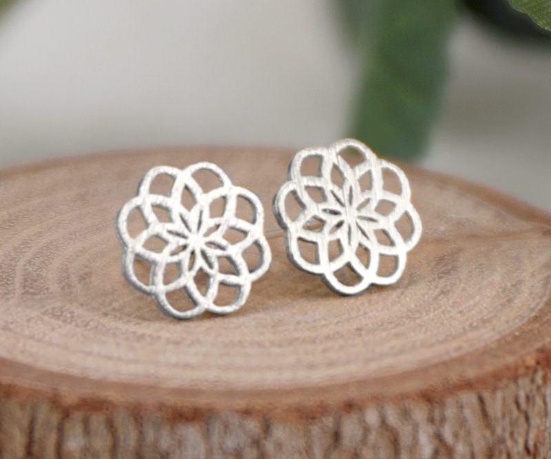 Maya Silver Flower Stud Earrings