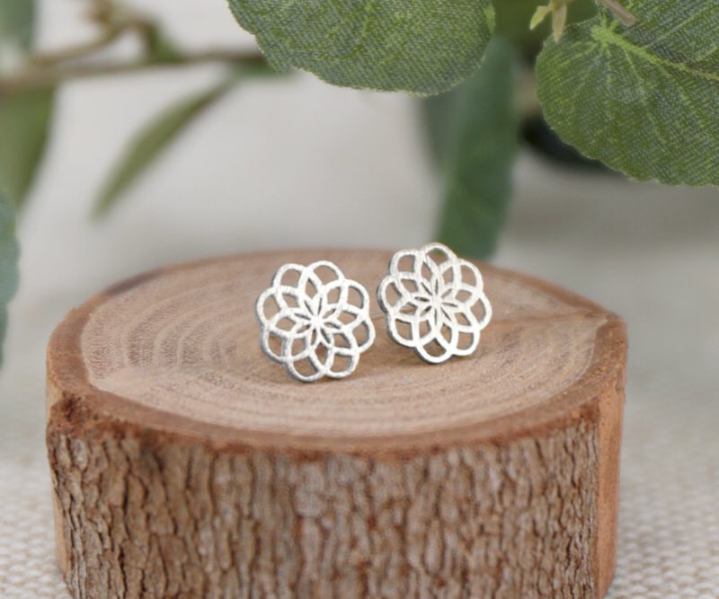 Maya Silver Flower Stud Earrings