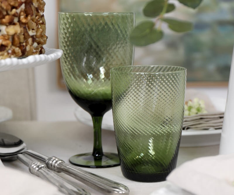 Set 4 Green Glass Tumblers Home accessories and homewares