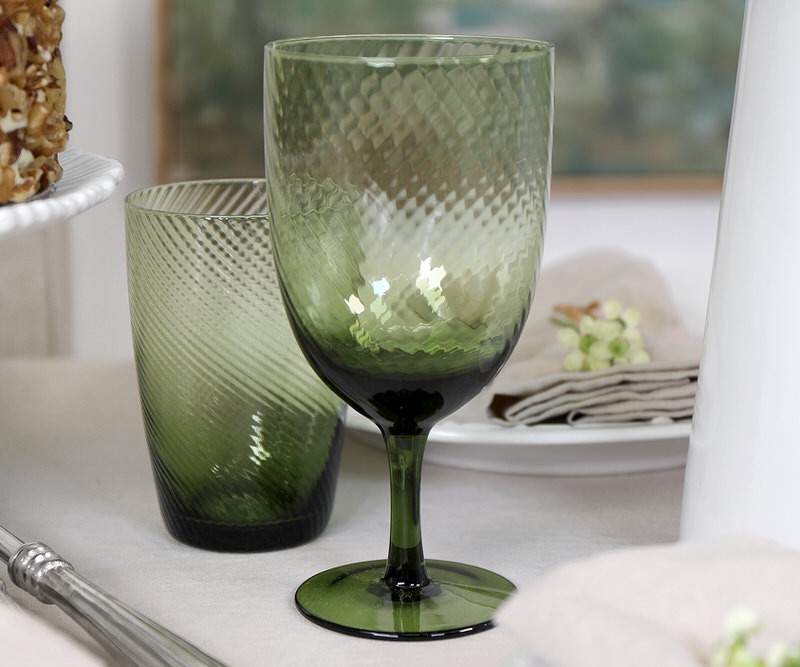 Set 4 Linette Green Wine Glasses
