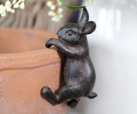 Hazel the Rabbit Pot Hanger - Brown