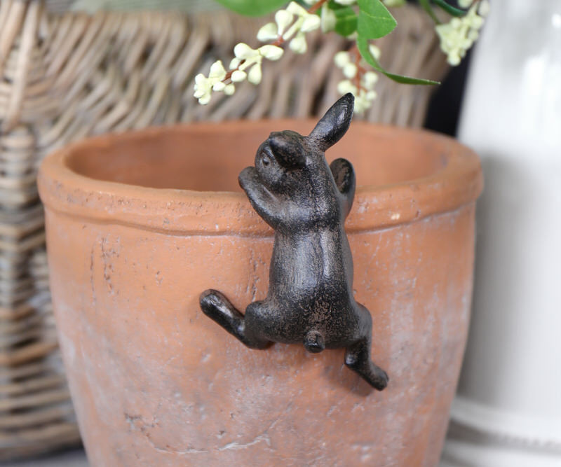 Hazel the Rabbit Pot Hanger - Brown