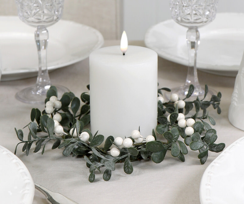Edenhall White Berry Candle Wreath