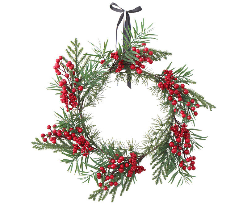 Red Winter Berry Christmas Wreath - 46cm