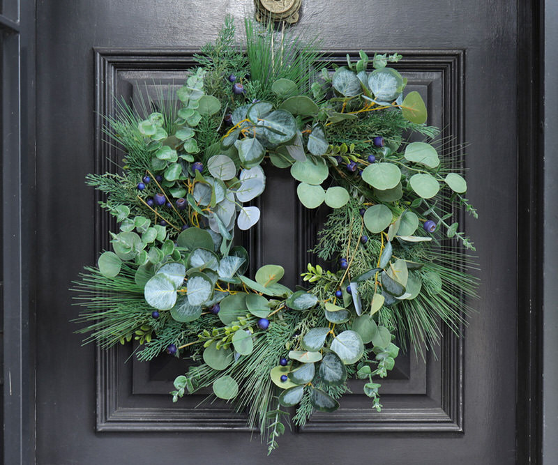 Juniper Berry Large Christmas Wreath
