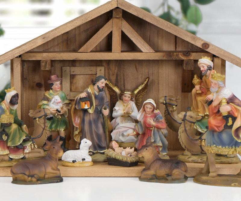 Classic Christmas Nativity Set + Wooden Stable