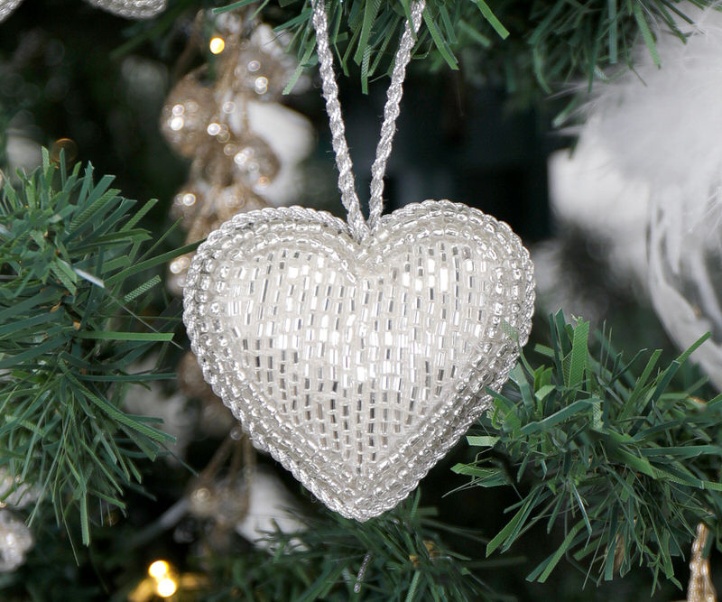 Dazzle Beaded Heart Tree Decoration