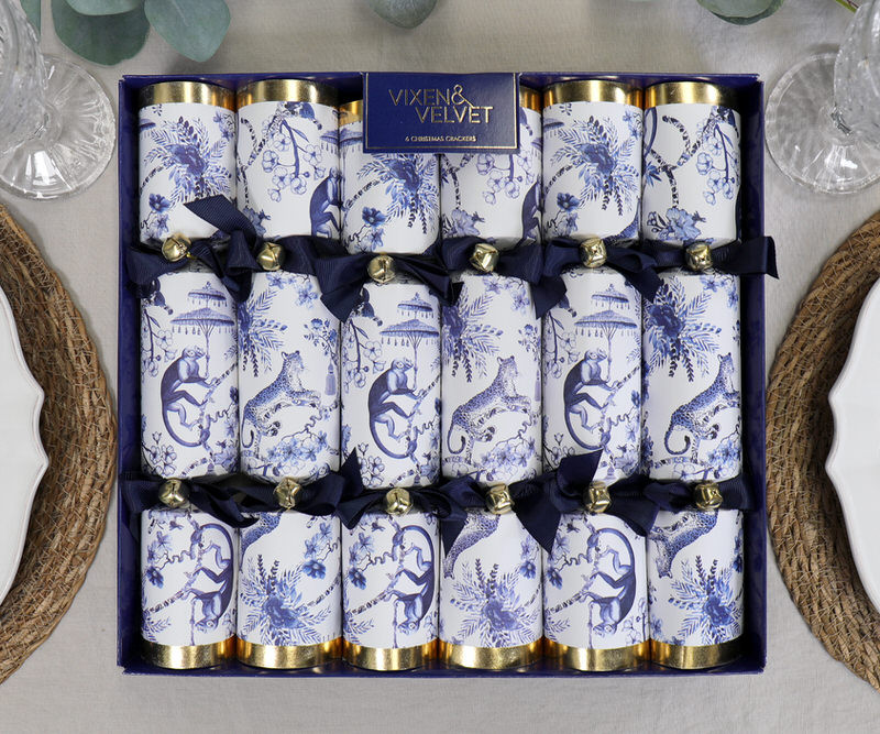 Set 6 Luxury Blue & White Christmas Crackers