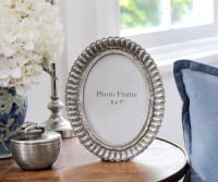 Highgrove Oval Fan Photo Frame Large