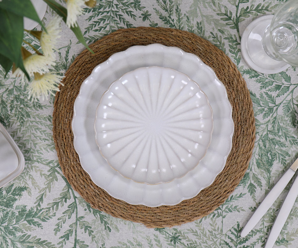 180cm Verdilla Fern Wipe-Clean Round Tablecloth