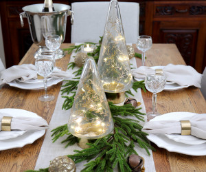 Large Aurora Gold Light-Up Glass Christmas Tree