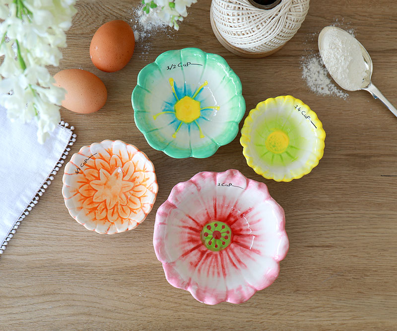 Bloom Ceramic Flower Measuring Cup Set