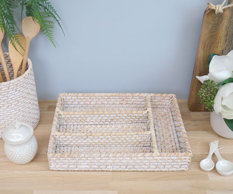 Tableware available online ships Australia wide.