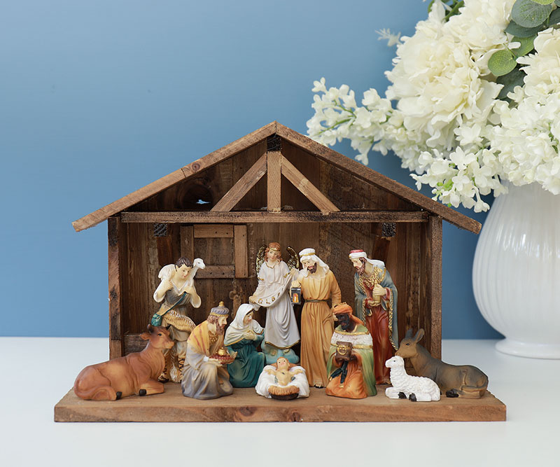 Traditional Nativity Set & Stable Large