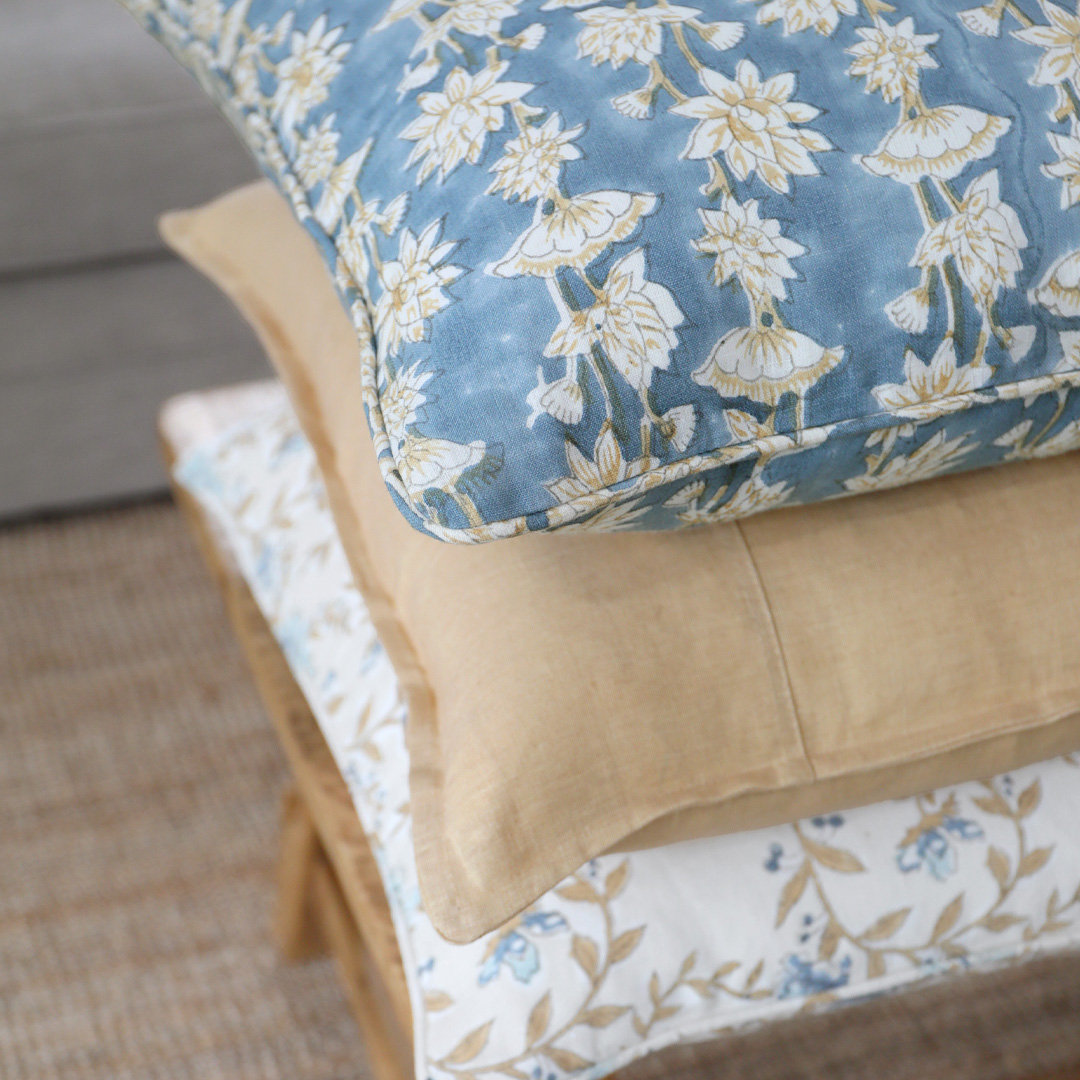 How to mix and match cushions