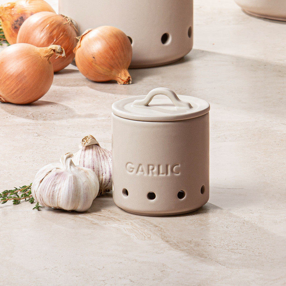 Sandstone Harvest Garlic Vault, decorative home accessory