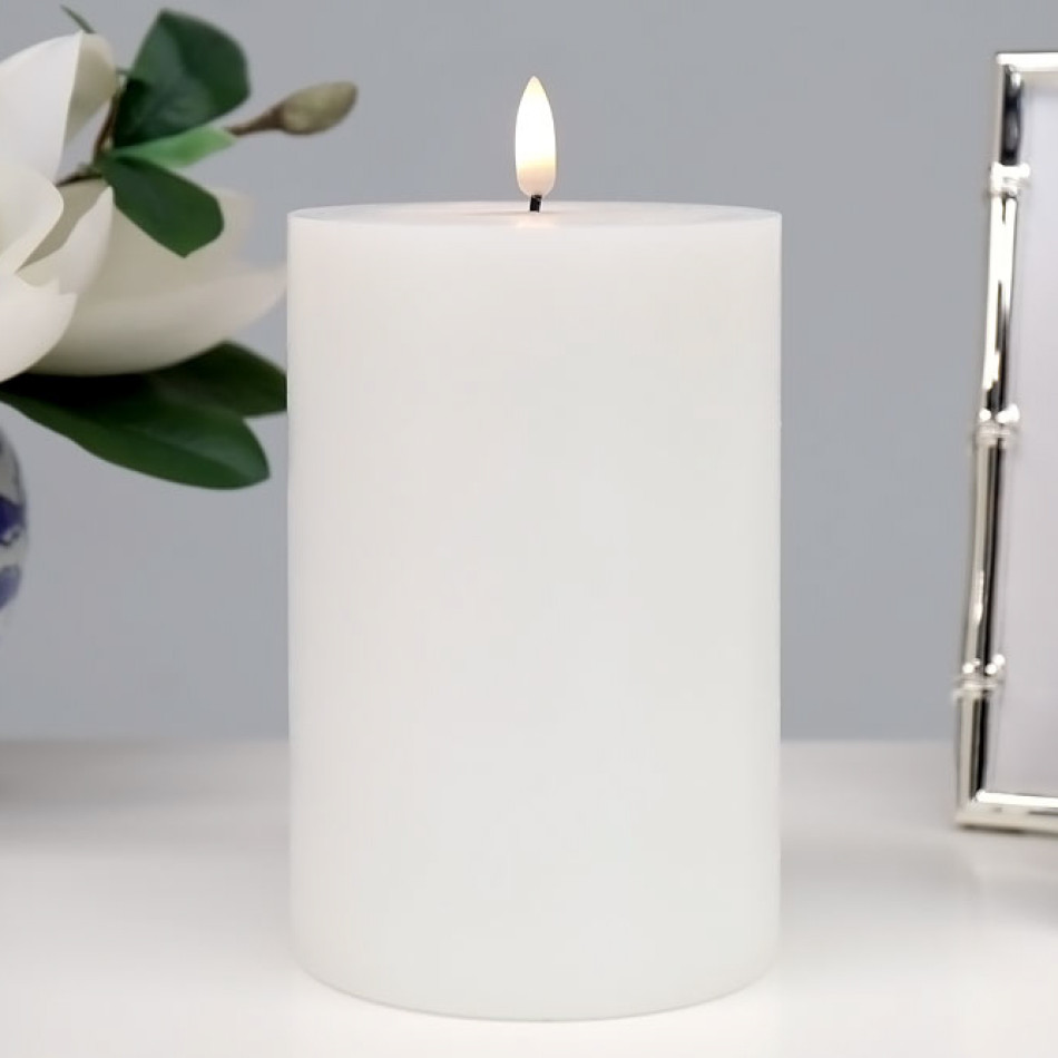 15cm White Uyuni Flameless Candle - 10cm Wide, decorative lighting accessory