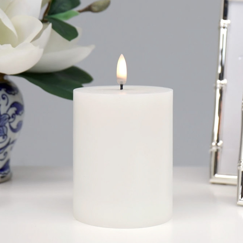 10cm White Uyuni Flameless Candle - 8cm Wide, decorative lighting accessory