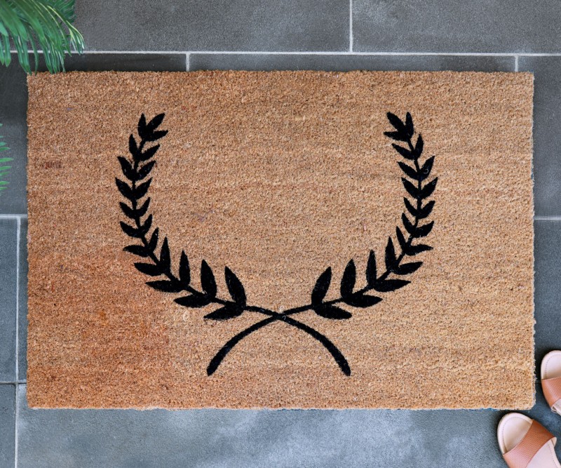 Laurel Wreath Large Doormat 90x60cm - Vinyl Backed