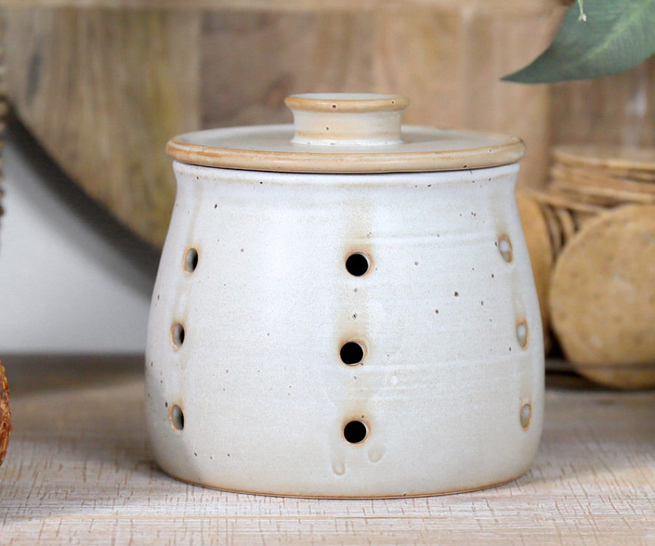 Ashbury Ceramic Garlic Vault