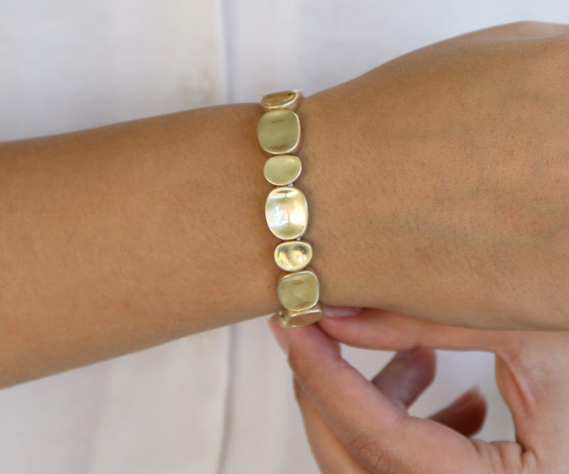 Small Pebble Gold Stretch Bracelet