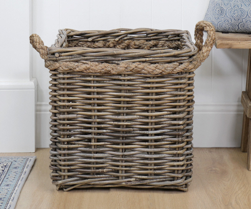 Medium Flintwood Square Rattan Basket