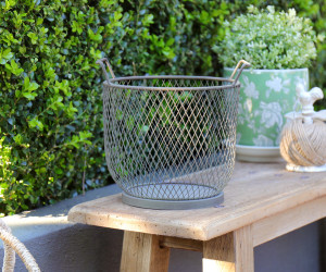 Small Rocco Wire Mesh Basket