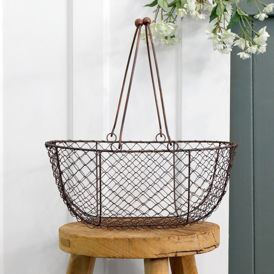 Medium Wickford Wire Basket, a practical basket for household storage or display