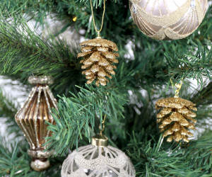 Set 12 Gold Glitter Pinecone Tree Ornaments