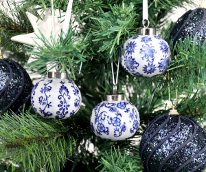 Set 3 Snowdon II Chinoiserie Baubles