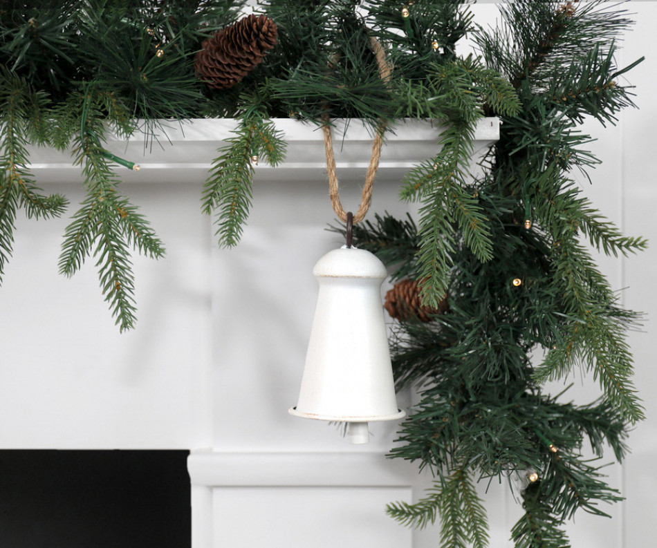 Small Winterton Christmas Bell