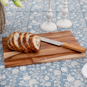 Ashdown Set 2 Bread Board & Knife, a functional utensil for food preparation, serving or household use