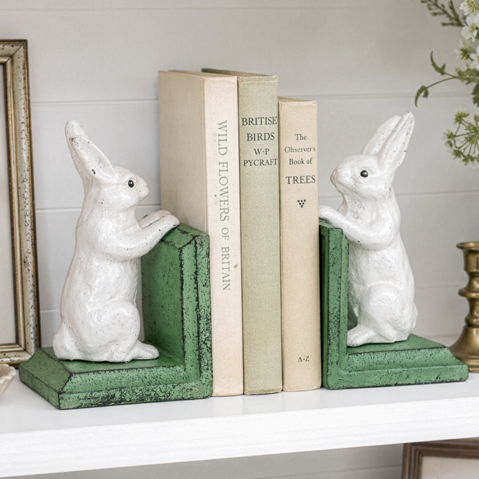 Set 2 Vintage Bunny Bookends, decorative home accessory