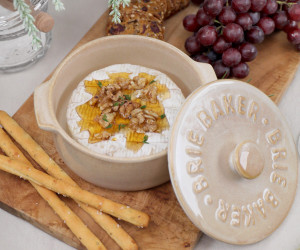 Bordeaux Brie Baker - Sandstone