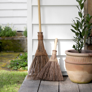 Ivy Lane Compact Traditional Straw Broom, designed to assist with everyday dusting, sweeping or surface cleaning