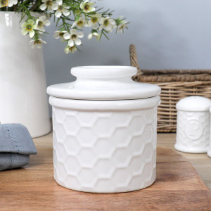 Honeyfield White Bee Butter Bell, highlighting the product's distinctive form and defining design