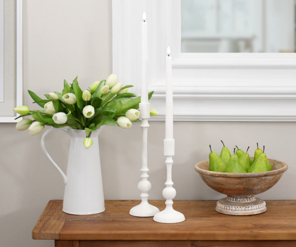 Short Penshaw White Candlestick