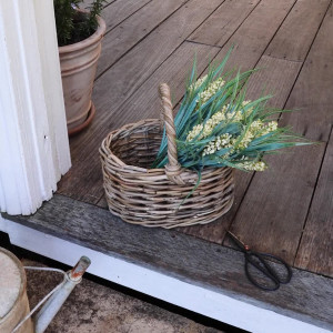 Carson Oval Carry Basket - Small
