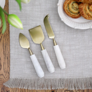 Set 3 Fraser Marble Cheese Knives, highlighting the product's distinctive form and defining design