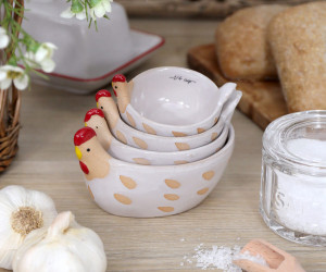 The Little Red Hen Measuring Cups