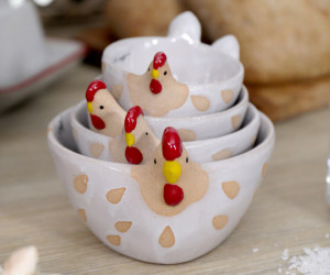 The Little Red Hen Measuring Cups