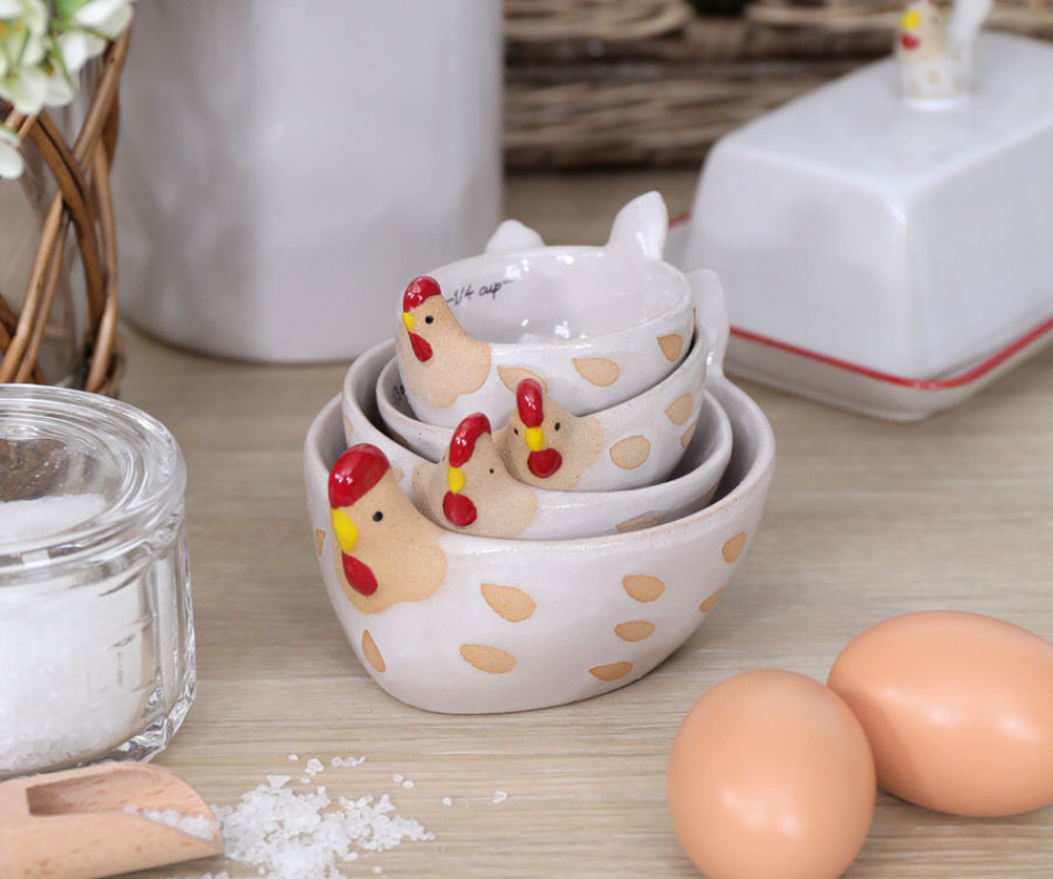 The Little Red Hen Measuring Cups