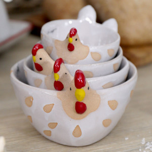 The Little Red Hen Measuring Cups